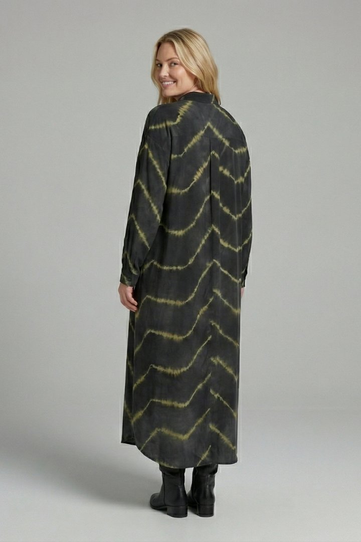 Vestito maxi donna con scollo a V e chiusura a bottoni