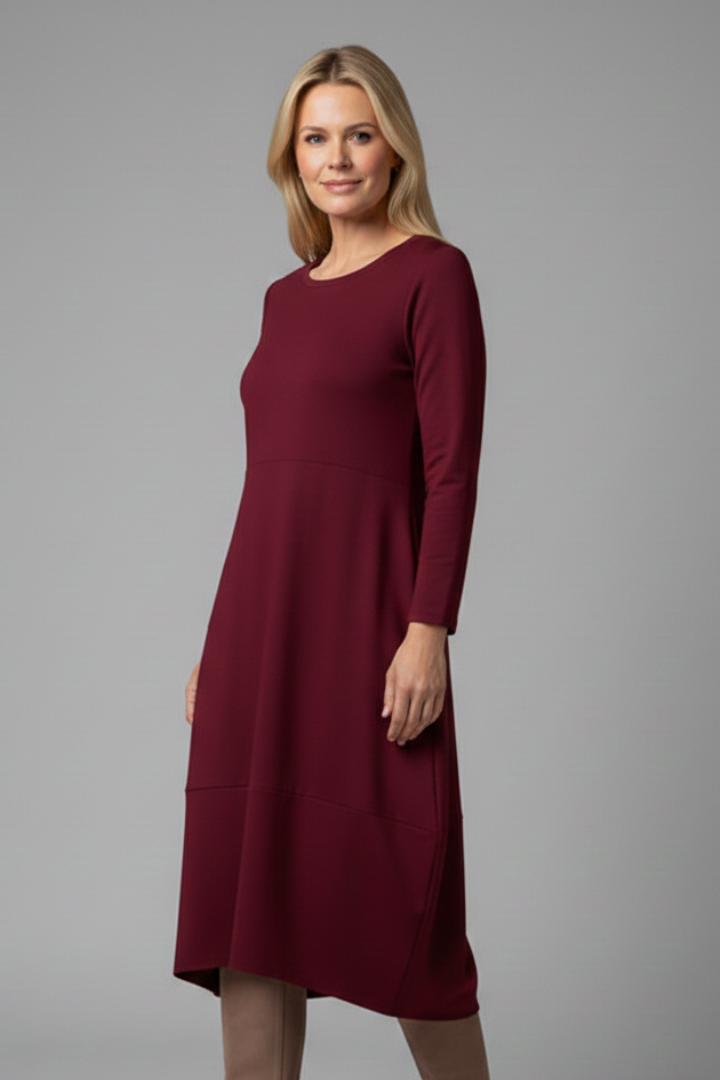 Vestido midi de mulher com decote redondo e mangas compridas 2