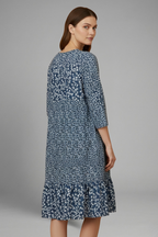 Vestito midi donna con taglio strutturato e superficie liscia