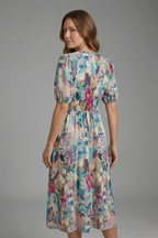 Vestido midi de mulher com decote em V e mangas curtas 3