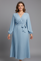 Vestido midi de mulher com decote em V