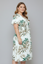 Vestido de mulher com decote em V e mangas curtas