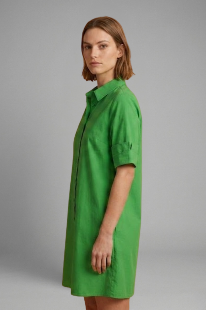 Vestido de mujer con cierre de botones y bolsillos laterales