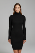 Rochie scurtă de damă cu decolteu înalt și mâneci lungi