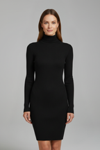 Rochie scurtă de damă cu decolteu înalt și mâneci lungi