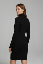 Rochie scurtă de damă cu decolteu înalt și mâneci lungi