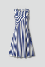 Vestido de mujer de rayas con corte holgado