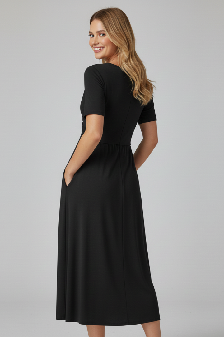 Vestido de mujer con escote en V y mangas cortas