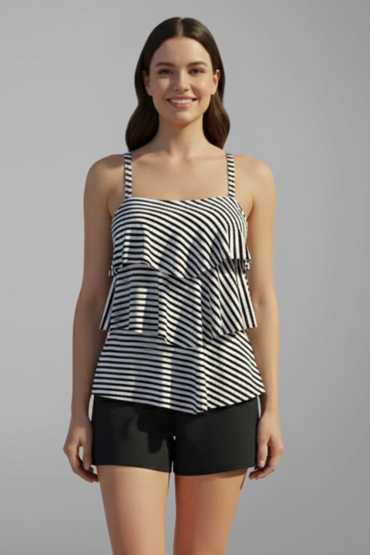 Completo tankini donna scollo a barchetta e shorts