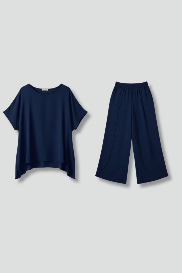 Completo donna con scollo rotondo e pantaloni ampi