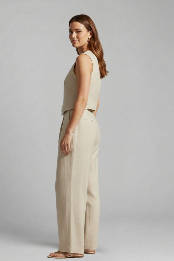 Completo donna scollo a V con pantaloni a gamba larga