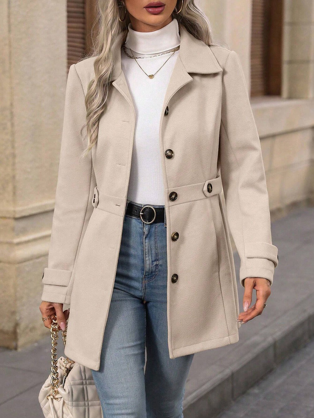 Trench donna con cintura e revers