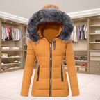 Manteau matelassé femme à capuche et col en fourrure
