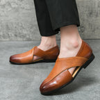 Klassiske loafers til damer med struktureret rem