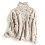 Maglione donna a collo alto con motivo a trecce