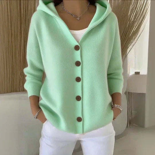 Cardigan femme à capuche et boutons en maille