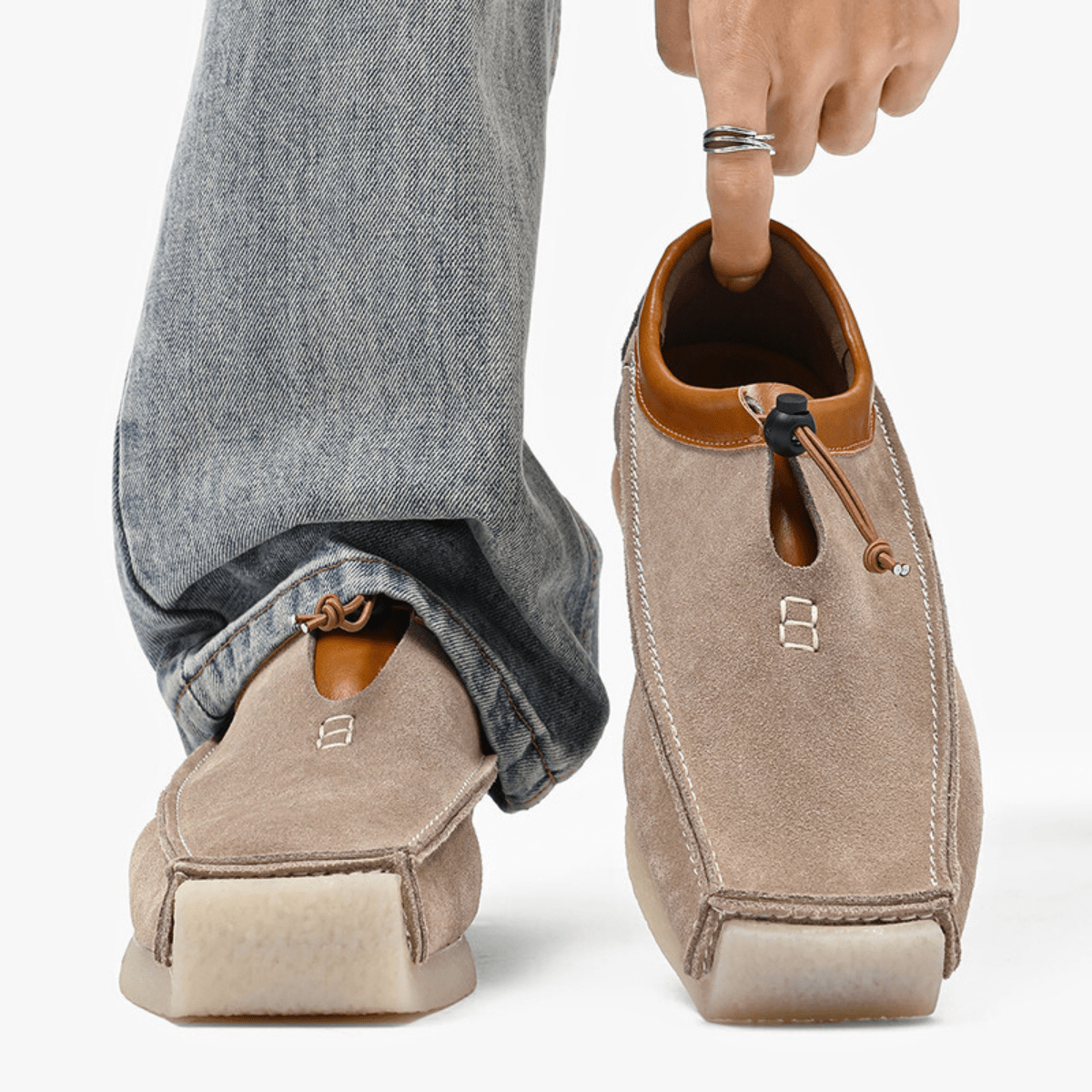 Mocassini slip-on con punta quadrata e cordoncino