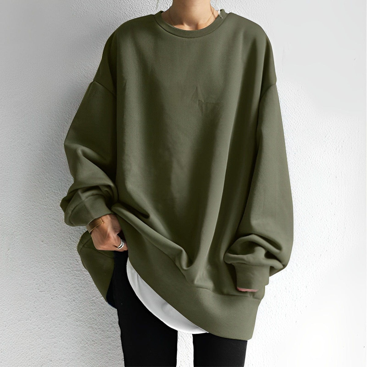 Oversize sweater til damer med rund hals og lange ærmer