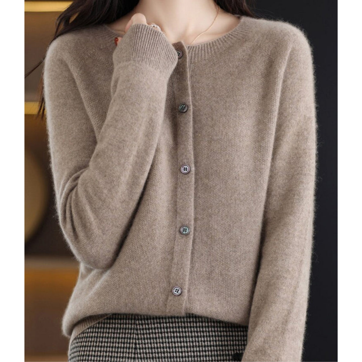 Cardigan donna in maglia con bottoni e maniche lunghe