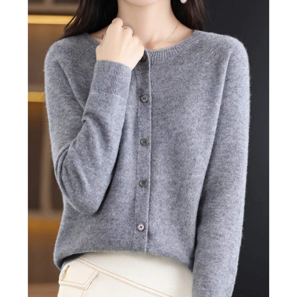 Cardigan donna in maglia con bottoni e maniche lunghe