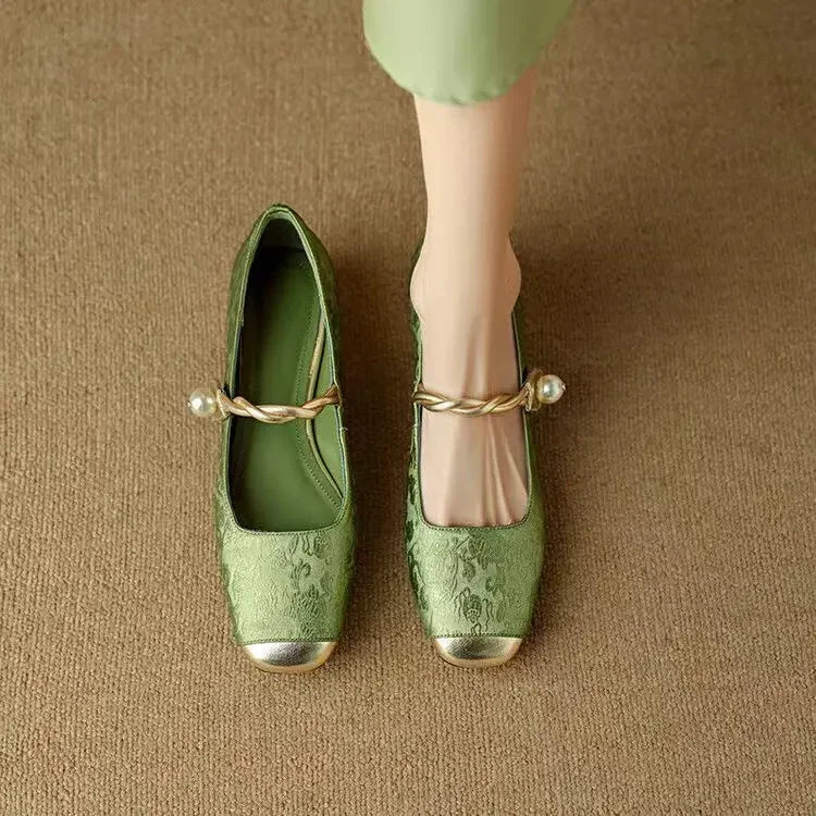 Pantofi Mary Jane de damă cu baretă decorativă și toc jos
