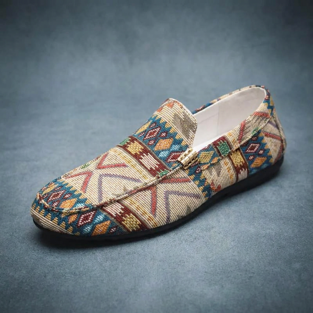 Scarpe basse donna mocassini a motivo con cinturino decorativo