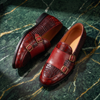 Mocasines de mujer con hebillas y grabado de escamas