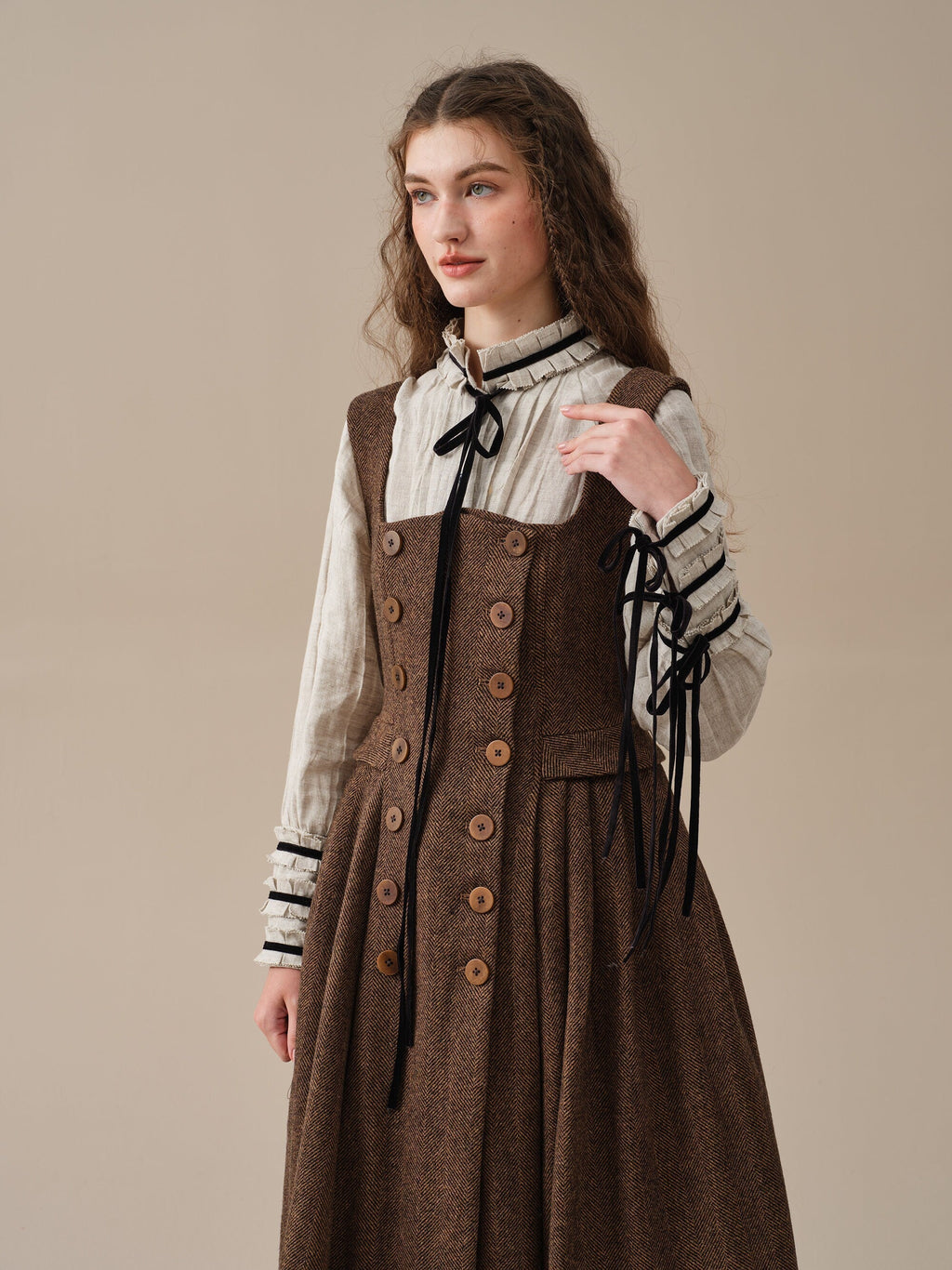 Robe midi femme marron à chevrons et boutons