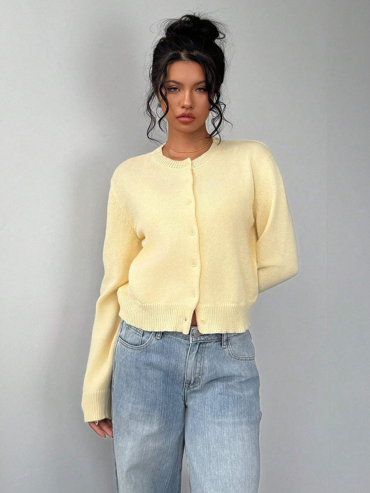 Cardigan en maille femme à boutons et manches longues