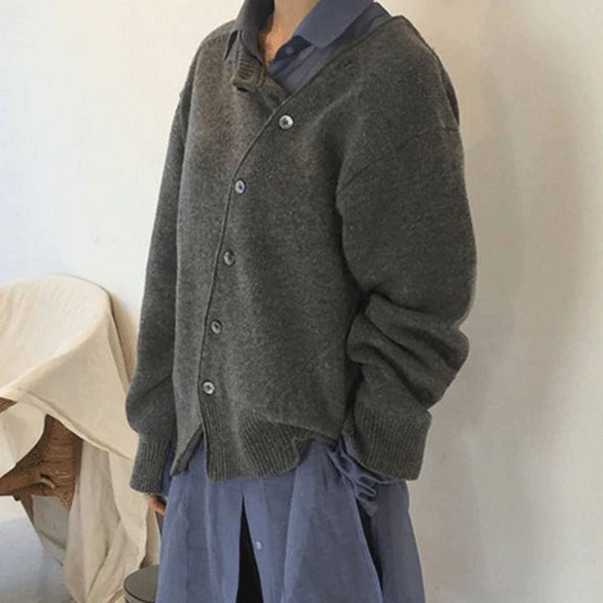 Cardigan femme à col V et boutons
