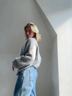 Pulover oversize de damă cu decolteu rotund și mânecă lungă