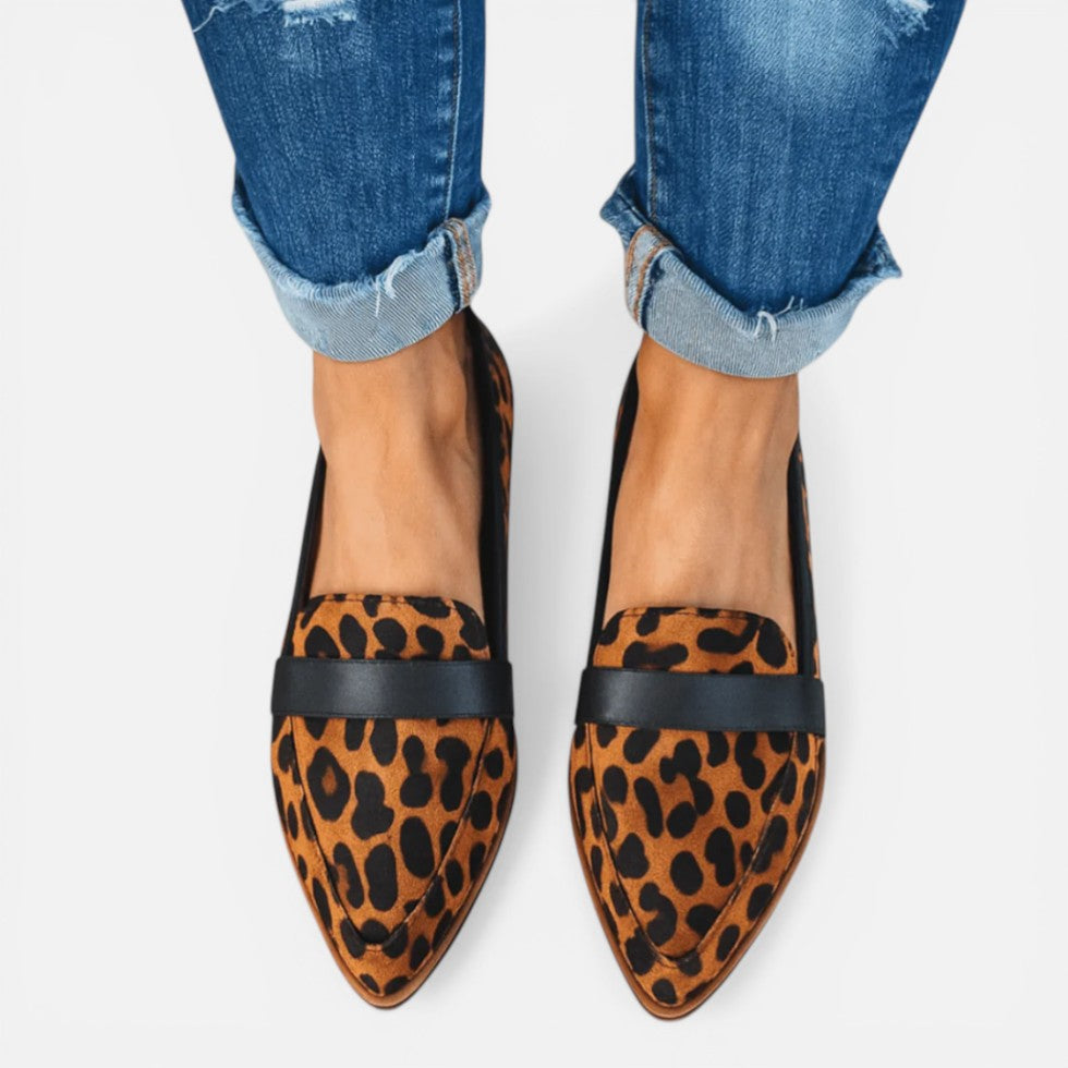Mocasines puntiagudos de mujer con tira