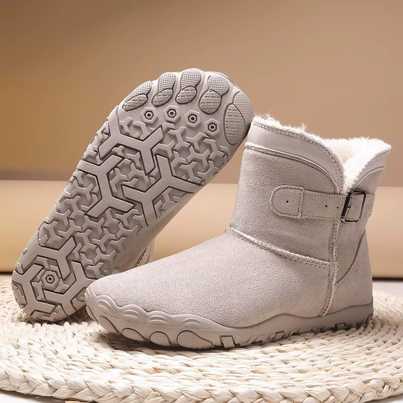 Botine de damă căptușite, cu cataramă, pe talpă joasă