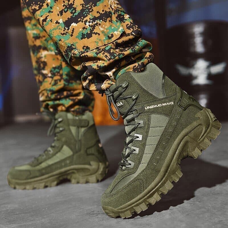 Botas de trekking de homem de cano alto com atacadores