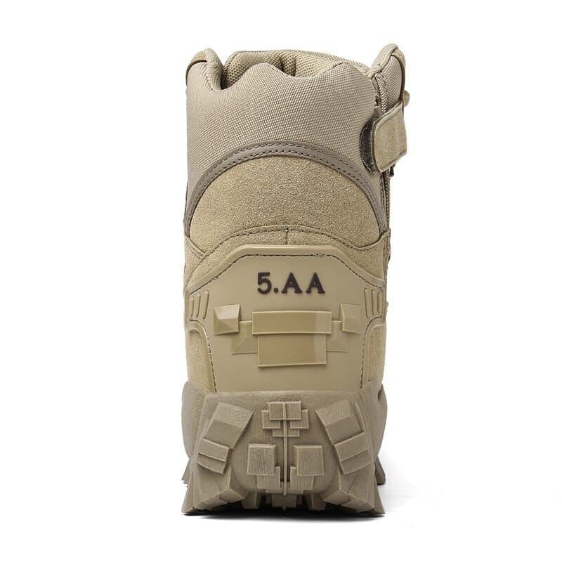 Botas de trekking de homem de cano alto com atacadores