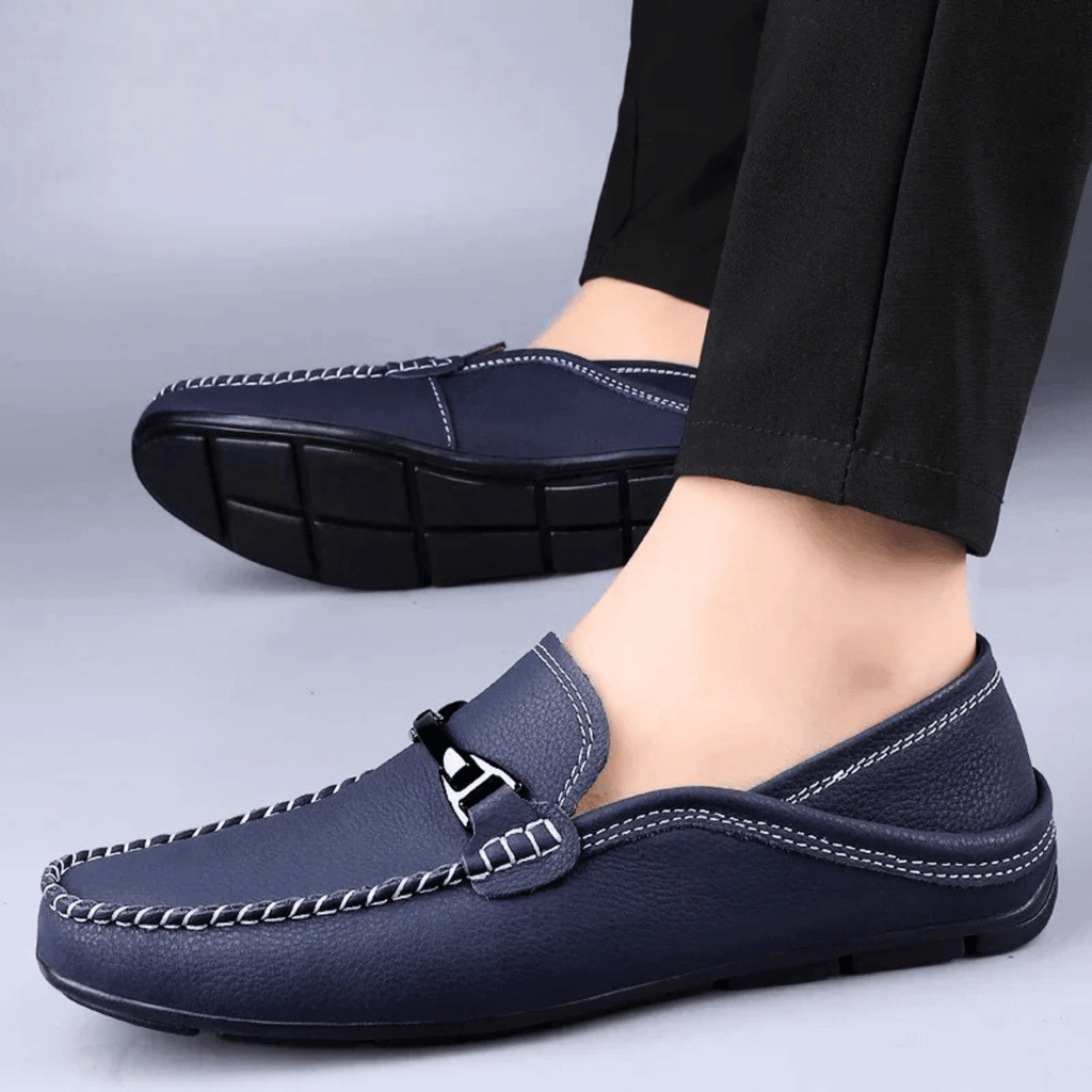 Mocassini uomo con patta decorativa e cucitura