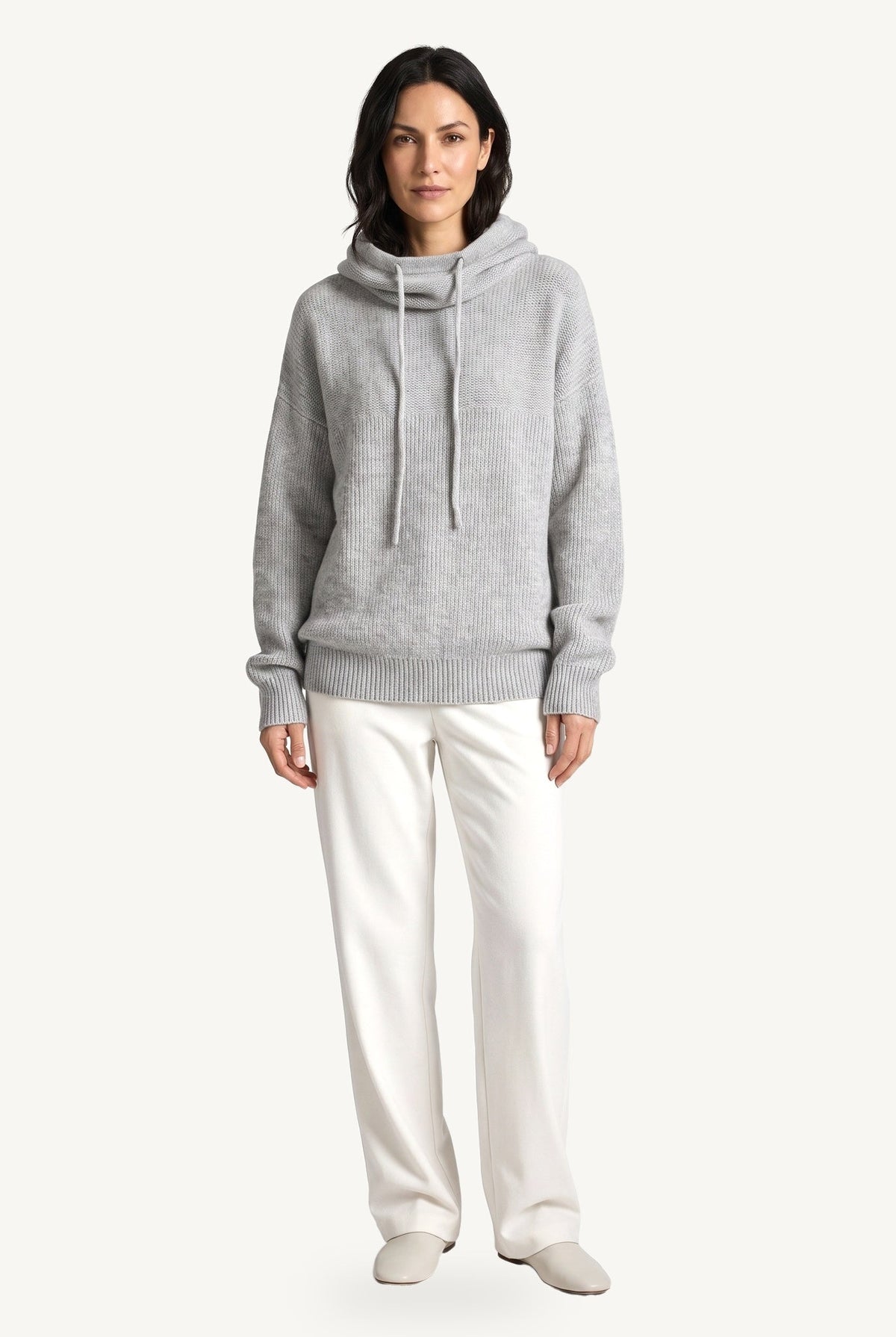 Strikket sweatshirt til damer med høj krave og lange ærmer