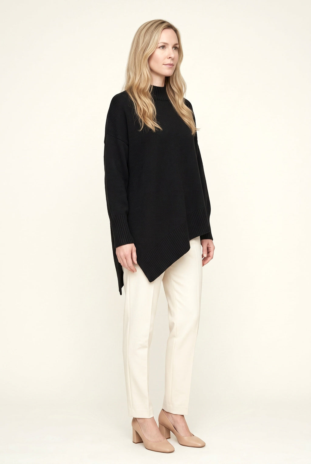 Pull femme oversize à col roulé, asymétrique