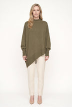 Pull femme oversize à col roulé, asymétrique