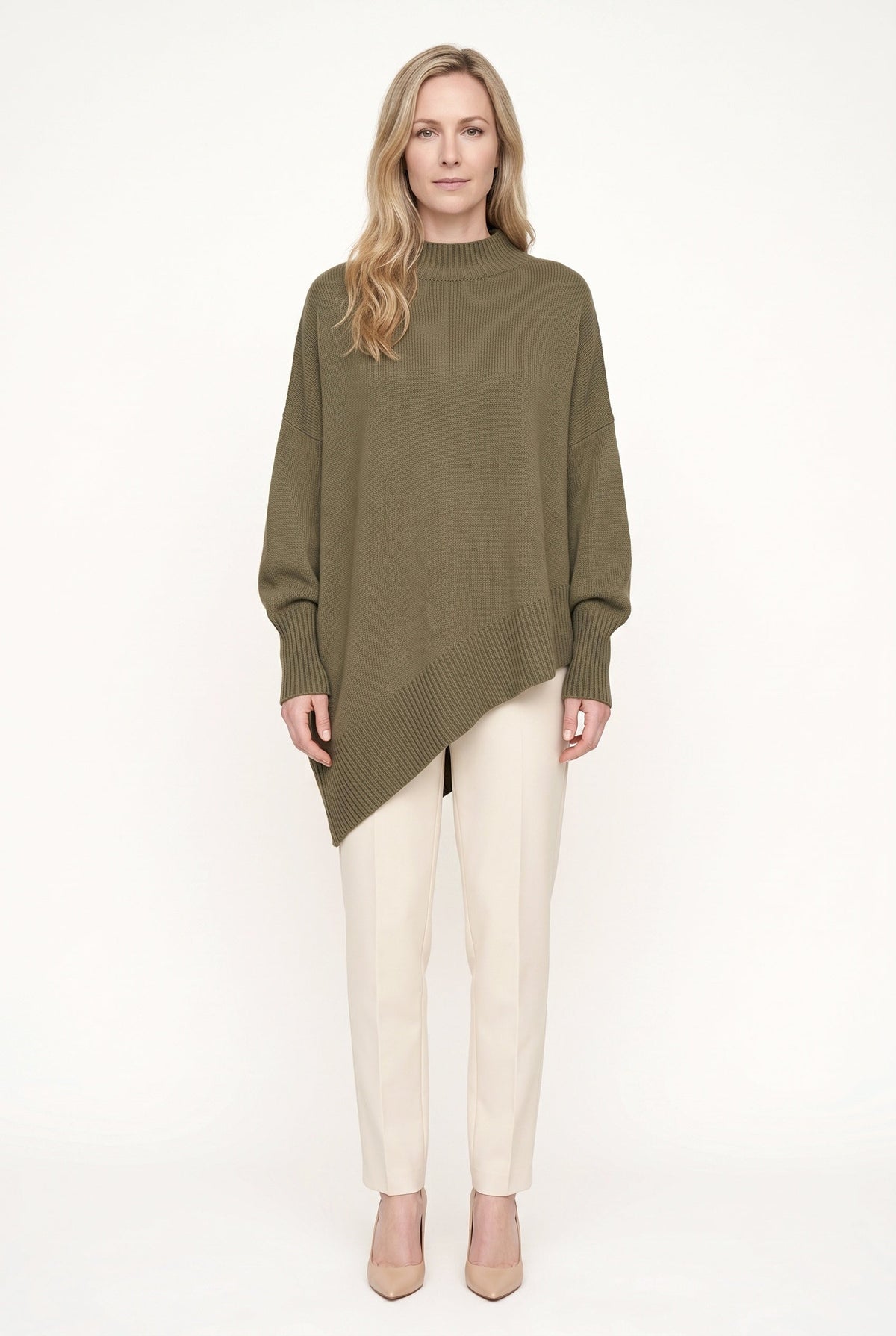 Pull femme oversize à col roulé, asymétrique