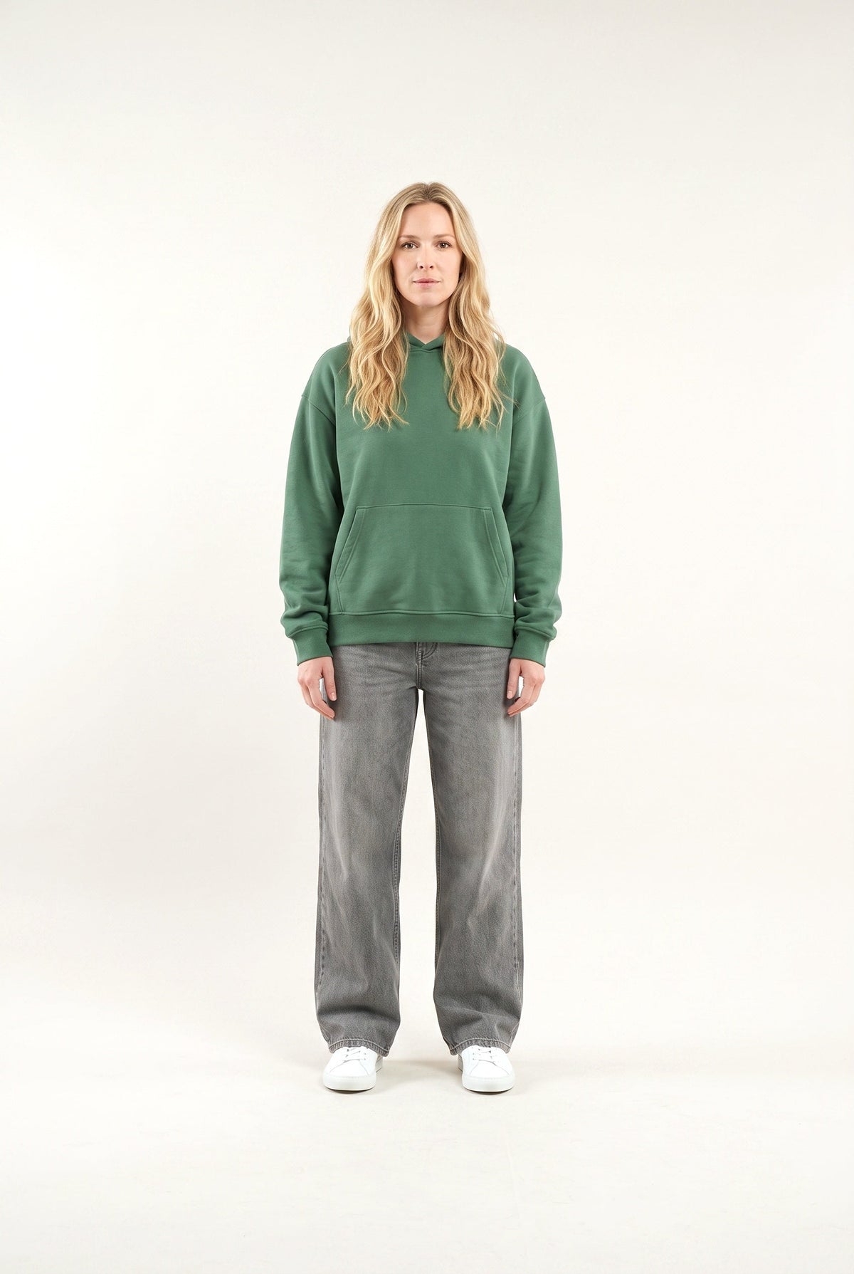 Oversize hættetrøje til damer med lange ærmer