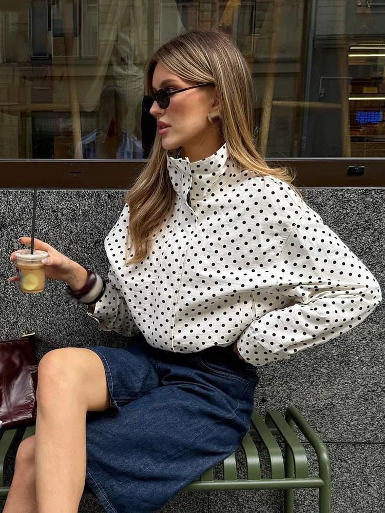 Veste femme à pois, courte, à col montant et zip