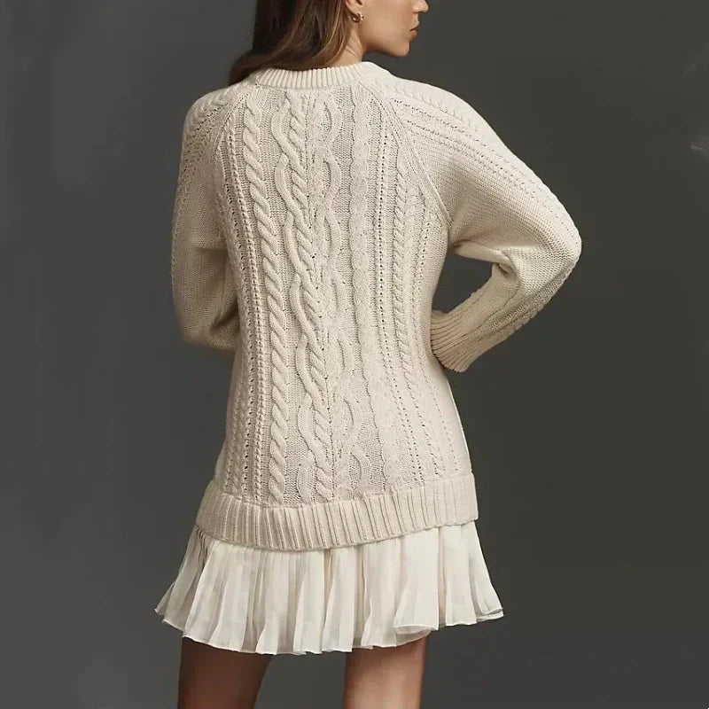 Vestito corto donna in maglia con trecce e collo alto